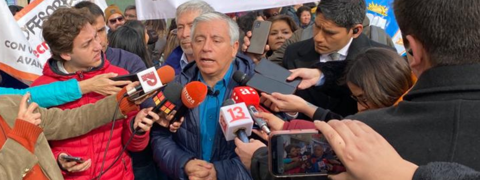 Inicio De La Marcha Docente En Santiago Portal Del Colegio De